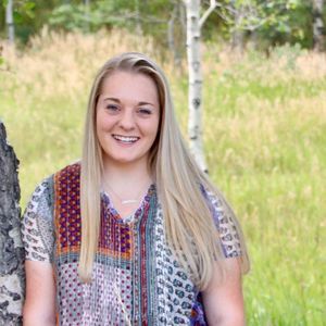 Meet your Posher, Hannah